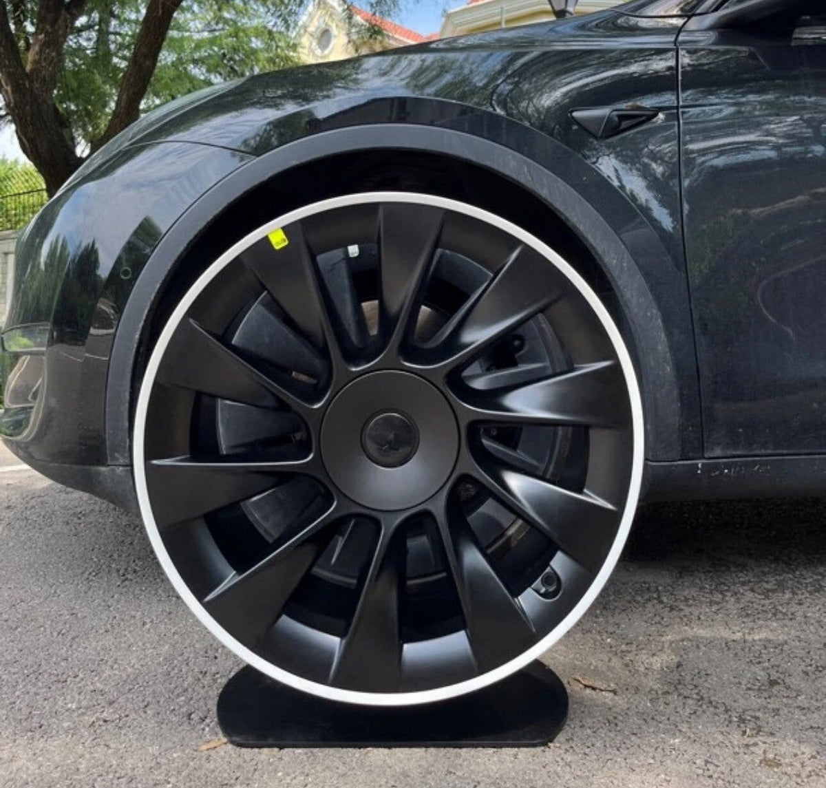 Universal Rim Protector – Anti-Scratch Wheel Protection Strip（8M Length – Fits All 4 Wheels, Any Rim Size）